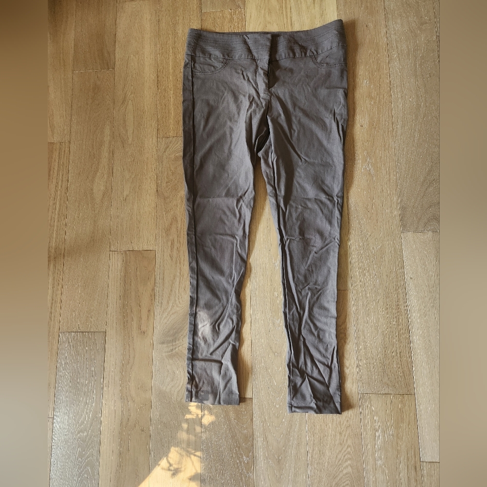 ECLIPSE | NWOT Stretch skinny capris